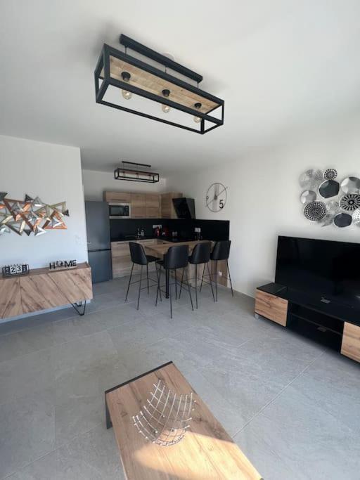 Superbe Appartement Neuf Aucalme Saint-Mandrier-sur-Mer Eksteriør billede