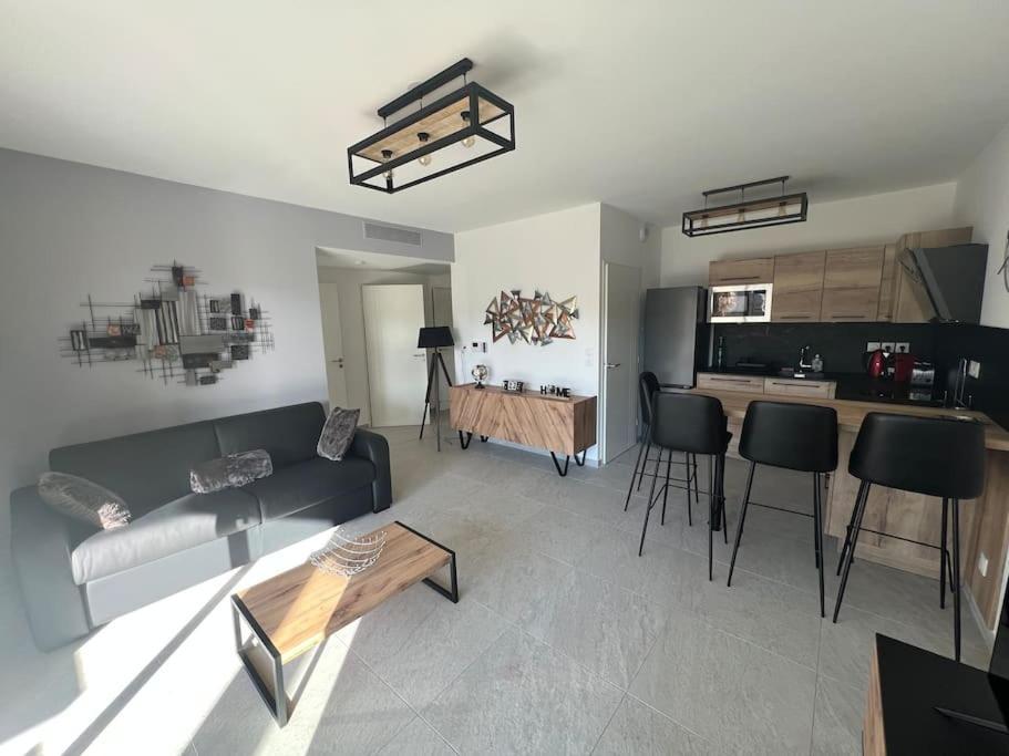 Superbe Appartement Neuf Aucalme Saint-Mandrier-sur-Mer Eksteriør billede